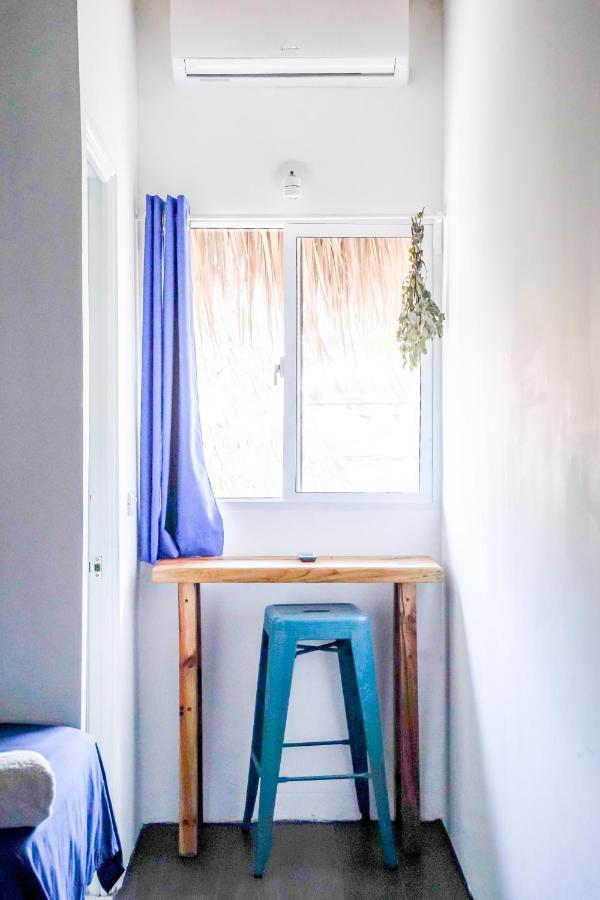 Black Sand Beachhouse Monterrico Ngoại thất bức ảnh
